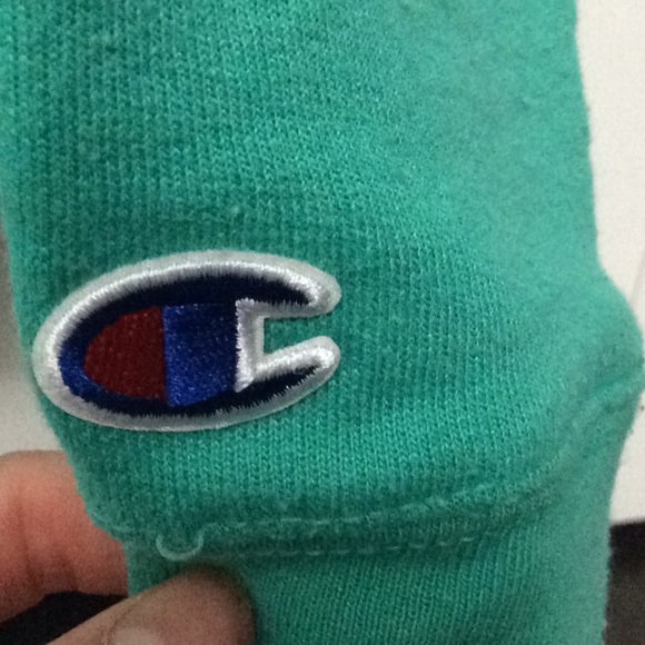Champion crewneck - Picture 3 of 3